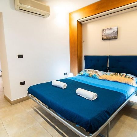 La Stella Di Chiaia Apartman Nápoly Kültér fotó
