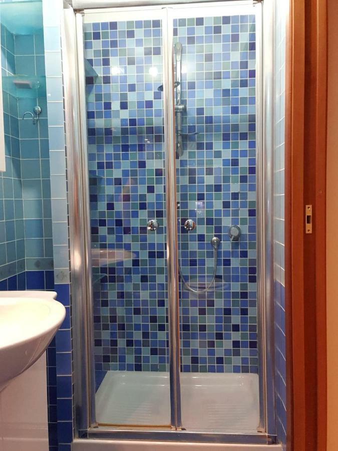 La Stella Di Chiaia Apartman Nápoly Kültér fotó